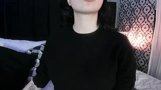 Adeelinee online show from 03/03/26, 07:53