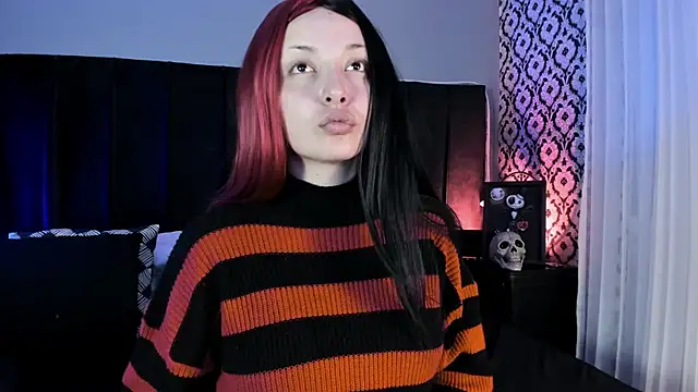 Adeelinee online show from 04/21/26, 08:01