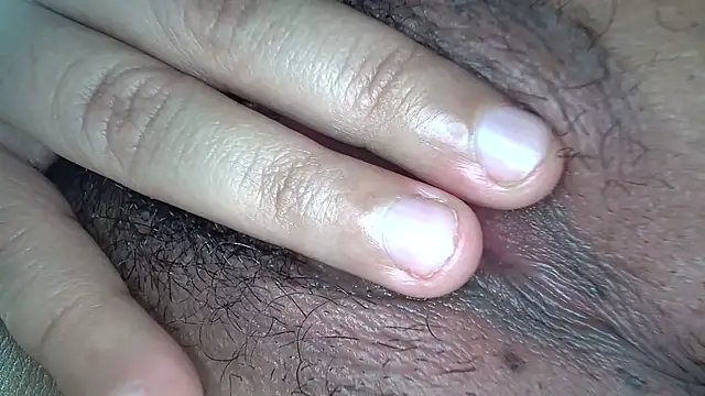 white sexy  online show from 11/21/25, 10:25