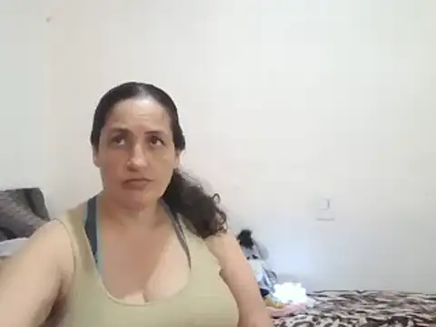 Snapshot of ximenajimenez chatting on 02/05/25, 10:01 ximenajimenez online show from 02/05/25, 10:01