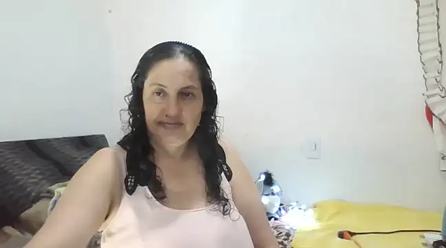Snapshot of ximenajimenez chatting on 03/11/25, 10:53 ximenajimenez online show from 03/11/25, 10:53