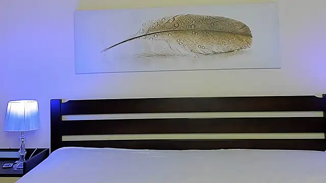 Milly Hottt online show from 10/30/25, 02:18