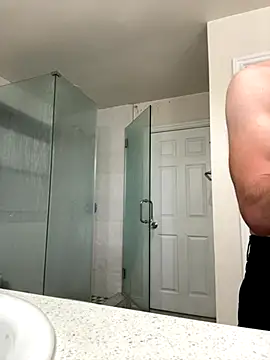 El Gizmo online show from 09/15/25, 07:41