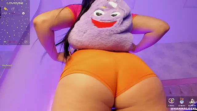 hanna lee02 online show from 01/24/25, 01:47