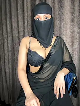 Snapshot of YourThirstySlut chatting on 11/06/25, 09:48 YourThirstySlut online show from 11/06/25, 09:48