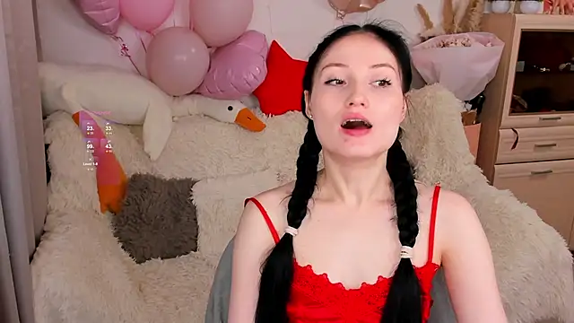 LisaMooore online show from 02/06/26, 07:39