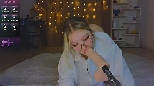 May aster online show from 03/23/25, 02:15