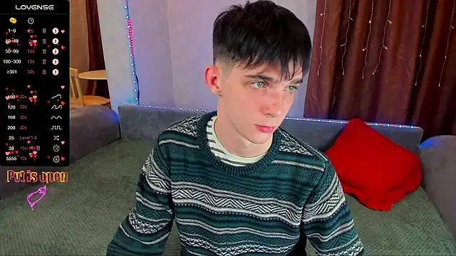 Aaron Boom online show from 10/27/25, 12:26