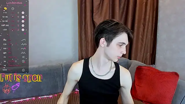 Aaron Boom online show from 04/10/26, 06:12