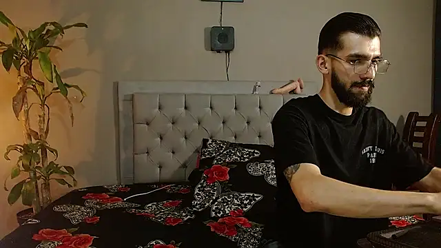 Mr WhiteCock online show from 01/02/25, 10:01
