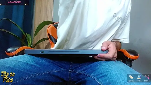 Mr WhiteCock online show from 12/03/25, 11:03