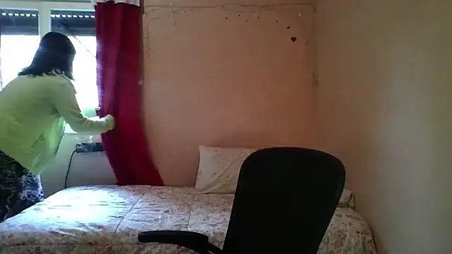 imsohornydacom online show from 04/19/26, 06:10