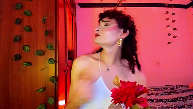 lucianromero online show from 12/21/25, 05:14