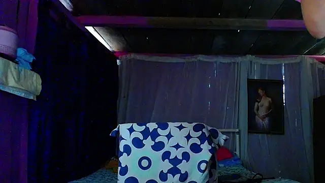 ZoeKuipers13 online show from 02/13/25, 09:06