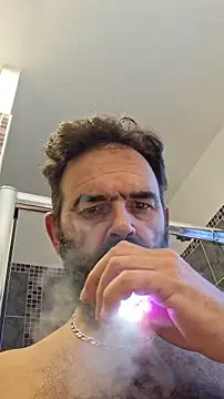 Snapshot of pachapeter chatting on 09/19/25, 04:18 pachapeter online show from 09/19/25, 04:18