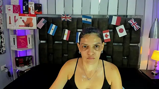 Snapshot of KatteMoss chatting on 06/13/26, 08:51 KatteMoss online show from 06/13/26, 08:51