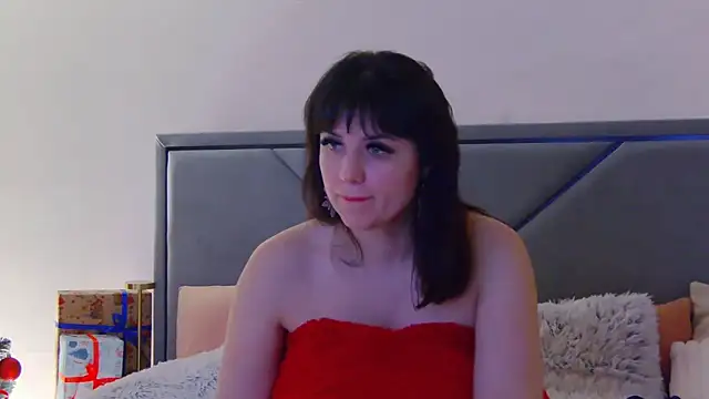 BellaHillss online show from 01/12/25, 01:11