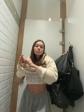 nicole111 online show from 11/05/25, 01:11