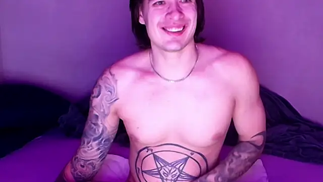 Snapshot of baphomet_from_ice chatting on 11/05/25, 02:06 baphomet from ice online show from 11/05/25, 02:06