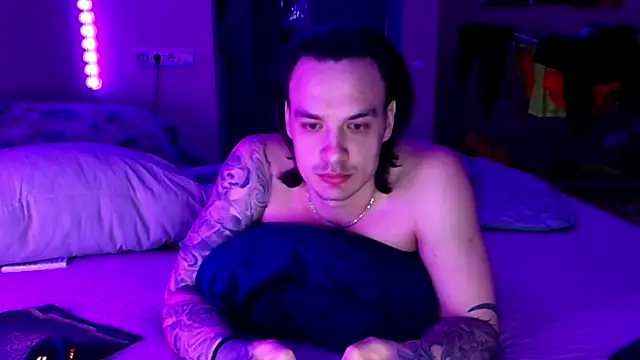 Snapshot of baphomet_from_ice chatting on 04/14/26, 05:52 baphomet from ice online show from 04/14/26, 05:52