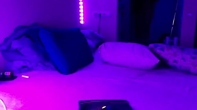 Snapshot of baphomet_from_ice chatting on 04/15/26, 07:58 baphomet from ice online show from 04/15/26, 07:58