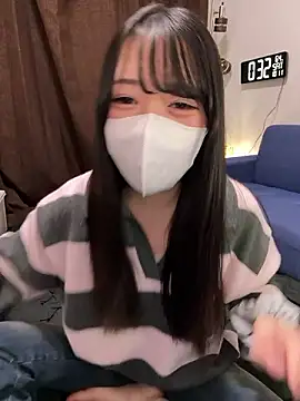 Snapshot of hina_porn chatting on 10/10/25, 03:33 hina porn online show from 10/10/25, 03:33