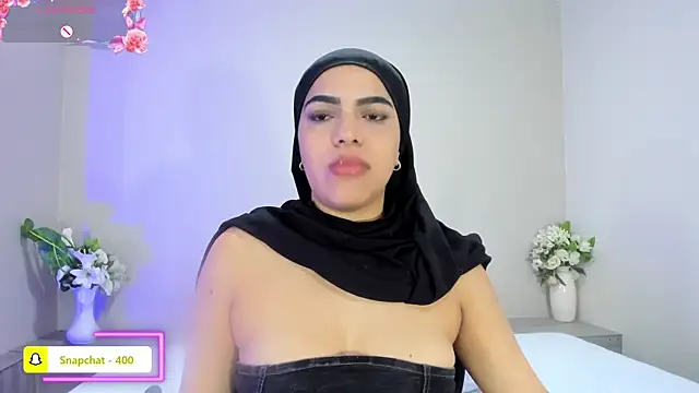 Snapshot of Umarani_ chatting on 06/27/26, 12:22 Umarani online show from 06/27/26, 12:22