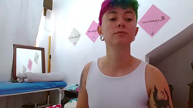 tomboyblue online show from 10/25/25, 06:02