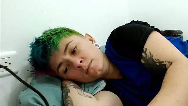 tomboyblue online show from 10/31/25, 05:47