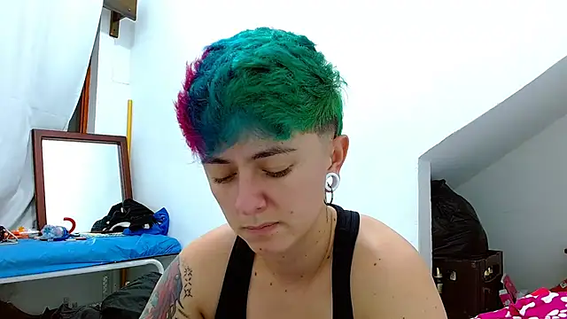 tomboyblue online show from 11/23/25, 04:12