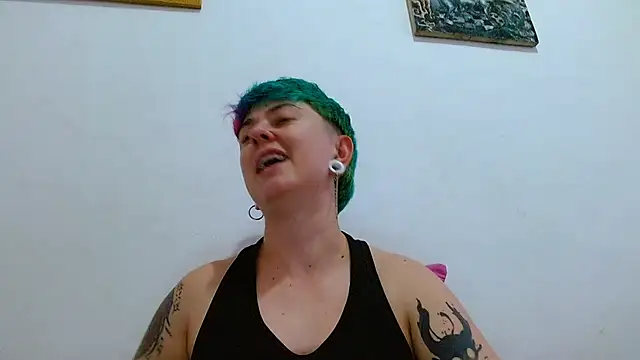 tomboyblue online show from 11/27/25, 08:44