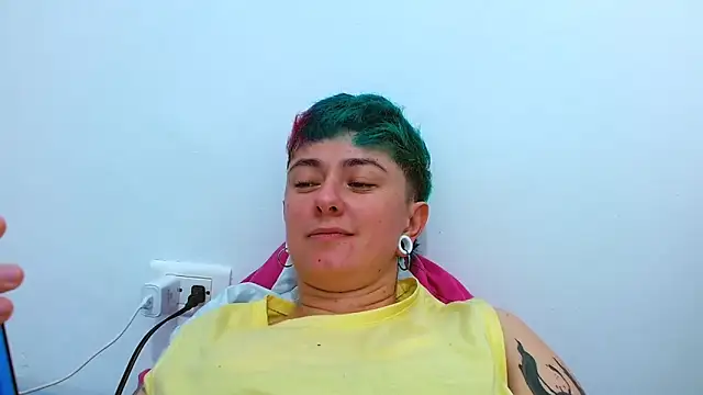 tomboyblue online show from 12/13/25, 08:25