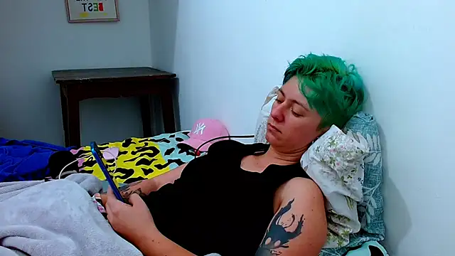 tomboyblue online show from 02/08/26, 08:56