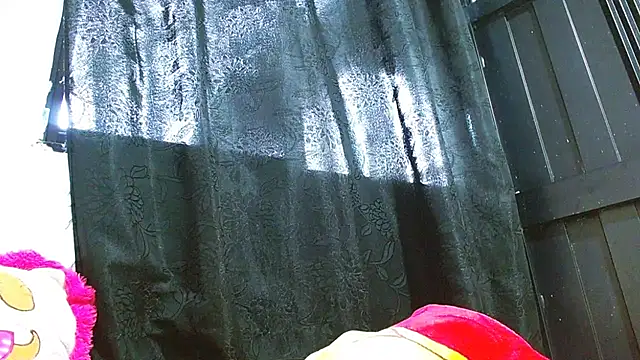 tomboyblue online show from 04/15/26, 07:58