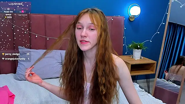 VanillaKelly online show from 12/02/24, 04:42