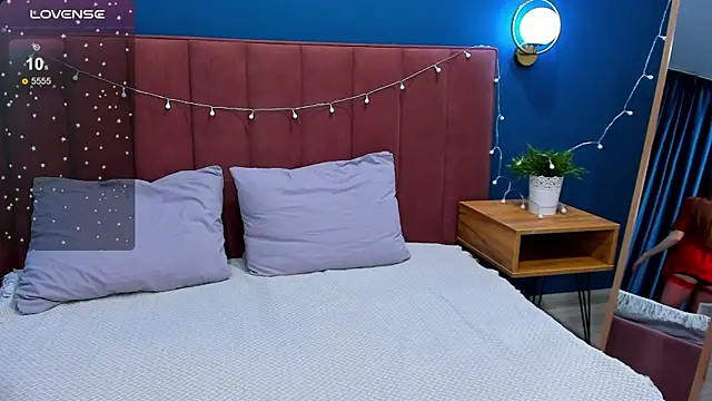 VanillaKelly online show from 12/06/24, 01:18