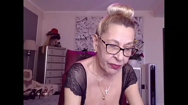 HornyMilf 555 online show from 10/13/25, 10:59