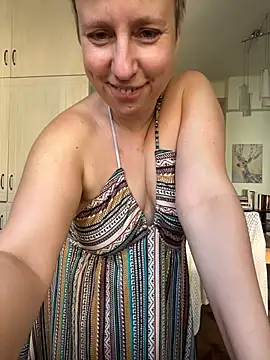 MariaValentine online show from 07/12/26, 05:31
