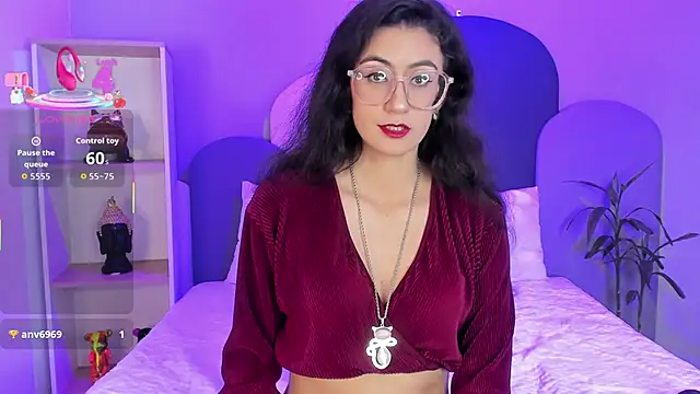 SophieGomez22 online show from 09/13/25, 11:21