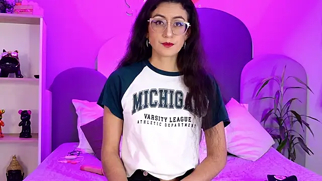 SophieGomez22 online show from 04/20/26, 11:24