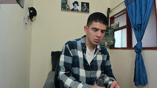 Snapshot of Ares_Johnson chatting on 02/04/25, 05:34 Ares Johnson online show from 02/04/25, 05:34