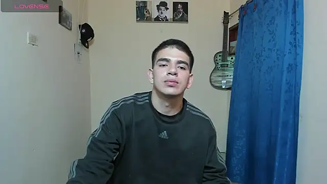 Snapshot of Ares_Johnson chatting on 02/08/25, 04:25 Ares Johnson online show from 02/08/25, 04:25