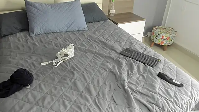 rebeca cortez  online show from 09/20/25, 07:37