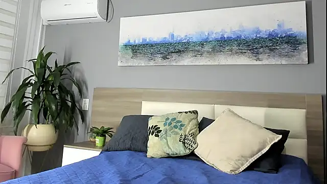 rebeca cortez  online show from 04/18/26, 05:39