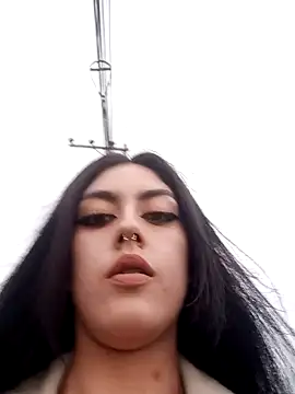 Mazikeen-- online show from 12/21/24, 10:51