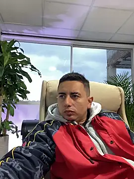 DanielGomez9 online show from 12/28/24, 10:44