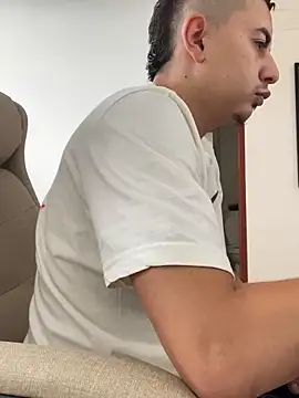 DanielGomez9 online show from 01/02/25, 06:12