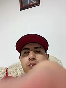 DanielGomez9 online show from 01/26/25, 03:59