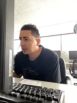 DanielGomez9 online show from 02/03/25, 01:30