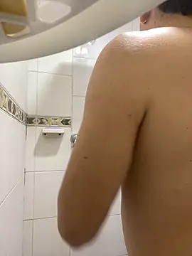 DanielGomez9 online show from 02/14/25, 12:47